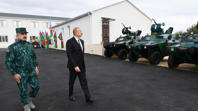 İlham Əliyev Sərhəd Qoşunlarının QARNİZON KOMPLEKSİNDƏ 