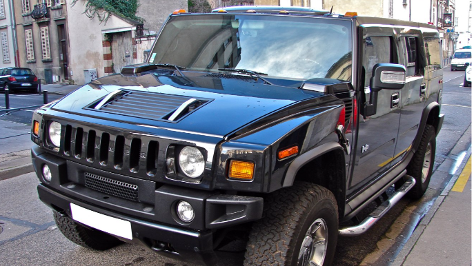 Bakıda "Hummer" markalı avtomobildən oğurluq edilib 