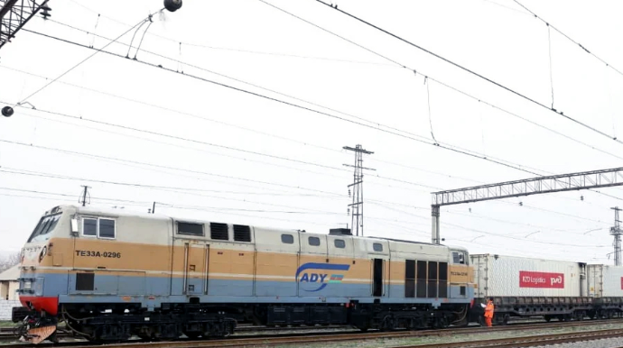 Rusiyadan İrana göndərilən humanitar yardım ADY-nin "Qaradağ" stansiyasına çatdı - FOTO 