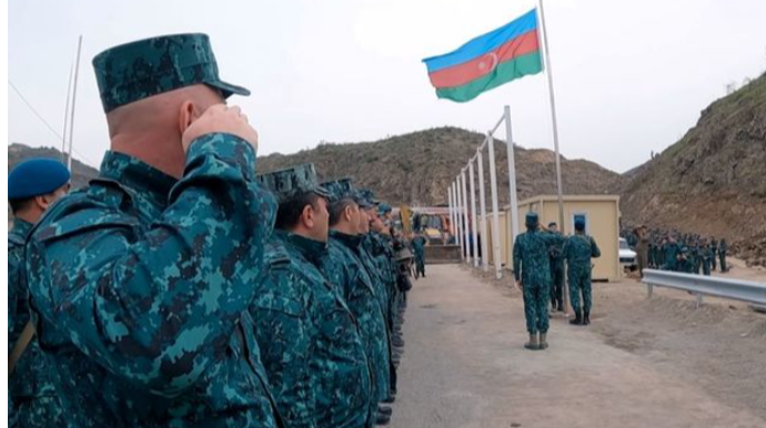 Laçın yolundakı sərhəd-buraxılış məntəqəsində Azərbaycan Bayrağının qaldırılma mərasimi   - VİDEO