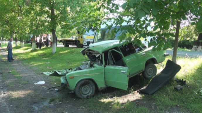 Zaqatalada yük maşını minik avtomobili ilə toqquşdu: Yaralılar var – FOTO 