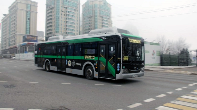 Qazaxıstan Pakistana 108 milyon dollarlıq elektrikli avtobus tədarük edəcək 