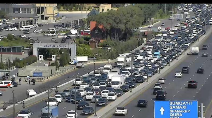 Bakı-Sumqayıt yolundakı tıxac problemi NƏ VAXT HƏLL OLUNACAQ? - Ekspert AÇIQLADI 