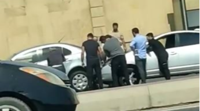 Yuxulu halda qəza törədən "Prius" sürücüləri  - VİDEO