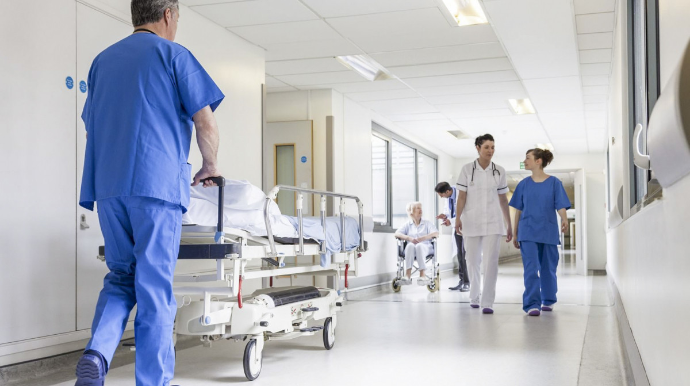 Sentyabrda cərimələnən klinikaların sayı və səbəbləri məlum olub