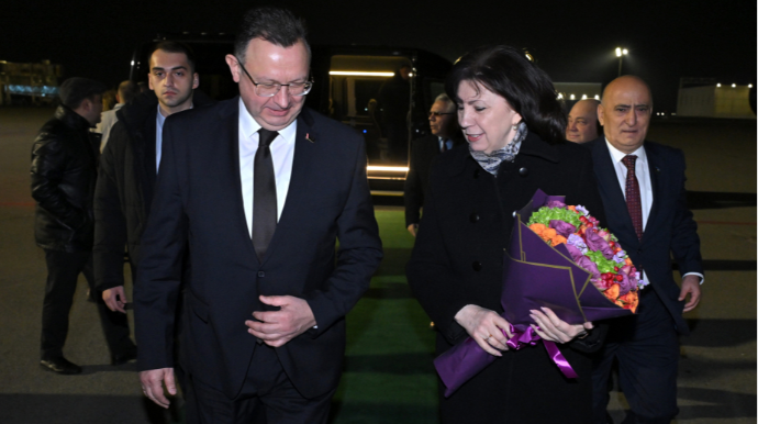 Natalya Koçanova Bakıdadır   - FOTO