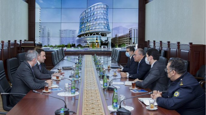 Dövlət Gömrük Komitəsinin sədri BP şirkətinin regional vitse-prezidenti ilə görüşüb  - FOTO