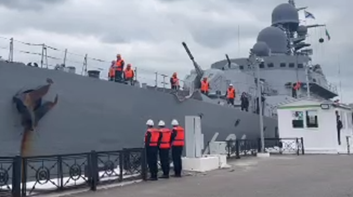 Rusiyanın "Tatarıstan" raket gəmisi Bakı limanına gəlib 