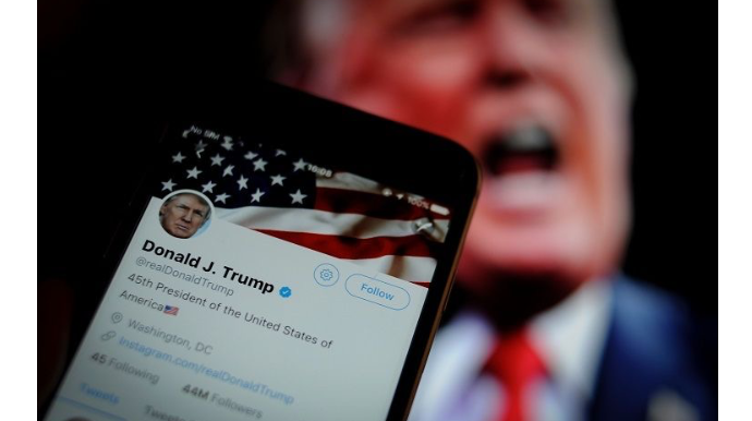 Tramp 12 saatlıq qadağadan sonra "Twitter"də ilk paylaşımını edib