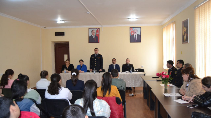 Zərdabda yuxarı sinif şagirdləri ilə “Narkomaniyaya yox deyək!”  adlı tədbri keçirilib  - FOTO