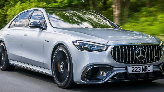 "Mercedes-Benz"  çətin günlər yaşayır