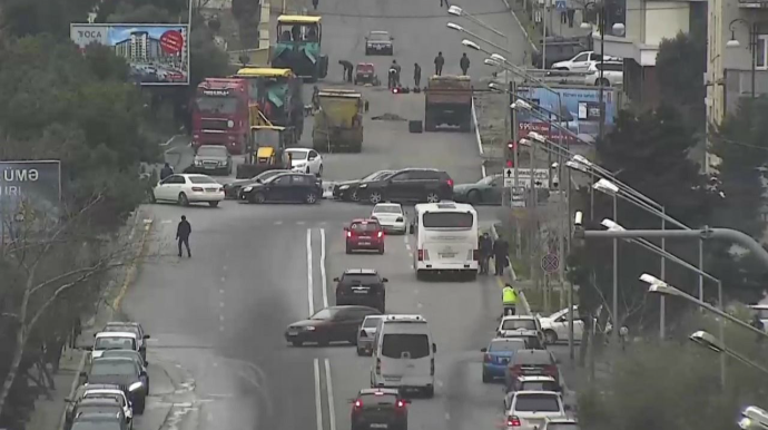 Bu prospektlərdə hərəkət dayandı: dəhşətli tıxaca səbəb nədir? - VİDEO - FOTO
