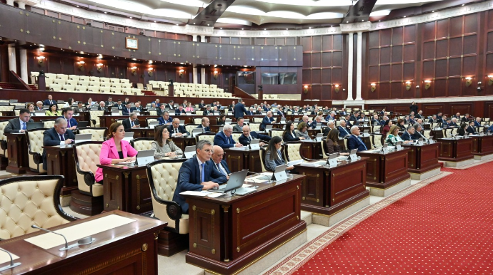 Növbədəkənar sessiyanın ilk iclasının tarixi və gündəliyi açıqlandı 