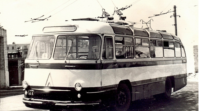 Bakıda trolleybus istehsal edilibmiş - 19 il əvvəl məhv edilən sistem - FOTOLAR   