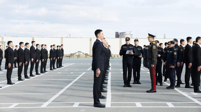 Daxili işlər naziri vətəndaş qəbulu və sıra baxışı keçirib 189 nəfəri polisə işə götürdü - VİDEO   