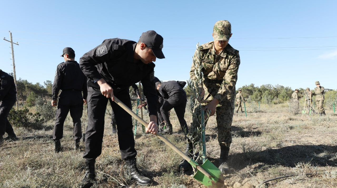 DİN əməkdaşları Zəfər Günü ilə əlaqədar ağacəkmə kampaniyası keçirdilər - VİDEO 
