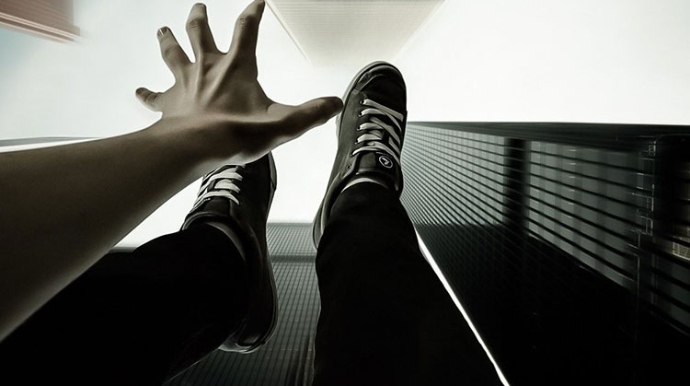 Bakıda intihara cəhd