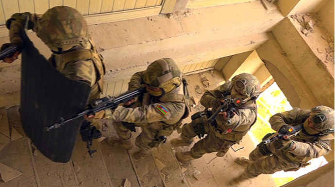 Xüsusi təyinatlıların təlimlərindən görüntülər - VİDEO