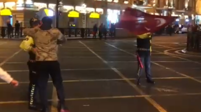 Yol polislərinin bu videosu müzakirəyə səbəb oldu - VİDEO