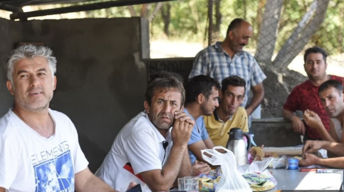 İranlı sürücülər Azərbaycana "etiraz" edirlər - FOTO