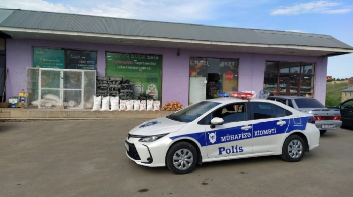 Mağazadan oğurluq etmək istəyən şəxs "iş başında" tutuldu 