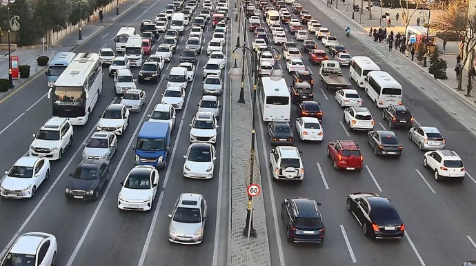 Bakıda 21 istiqamətdə tıxac müşahidə olunur - SİYAHI 