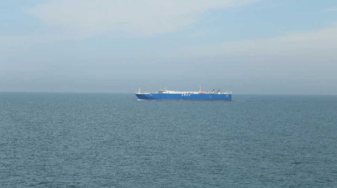 Azərbaycan dənizçisi özünü gəmidən ataraq intihar etdi 