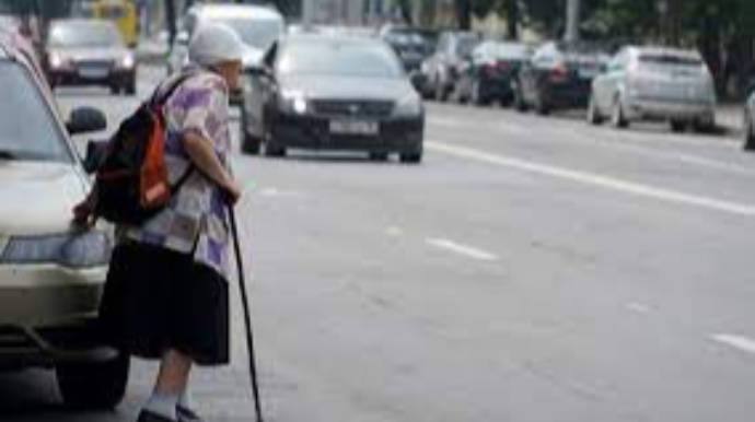 Bakıda 71 yaşlı qadını avtomobil vurub 