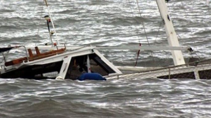 Turistlərin olduğu qayıq çevrildi;  8 ölü, 5 yaralı - FOTO 