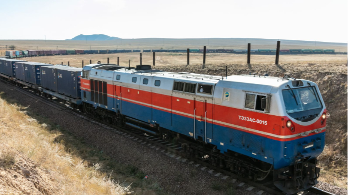 Qazaxıstan bu il 3 min konteyner qatarının tranzitini təmin edəcək