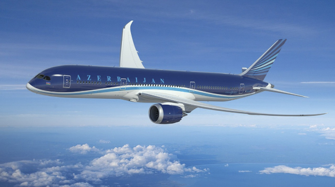 AZAL-ın pilotları Xarıbülbül çiçəyinin konturunu çəkiblər - VİDEO 