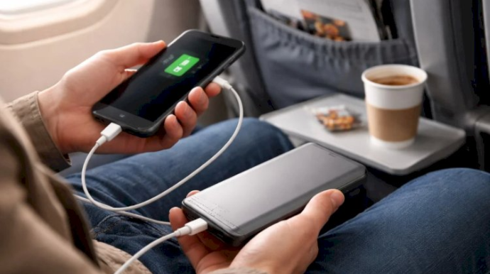 Ankarada təyyarədə poverbank alışdı: Sərnişinlər təxliyə edildilər 