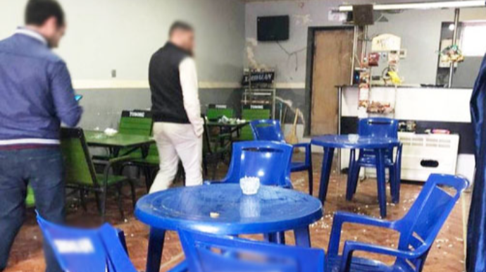 COVID pasportu soruşmadıqları üçün kafedə dava saldı