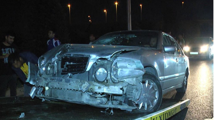 Bakıda yolda təmizlik işinin aparılması daha bir qəzaya səbəb olub - FOTO - VİDEO