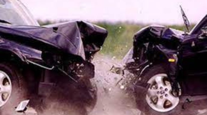 DƏHŞƏTLİ QƏZA:  iki avtomobil toqquşdu, bir ailənin 7 üzvü həlak oldu 