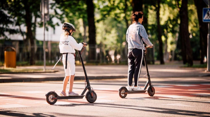 Bakıda skuterlər avtomobil kimi çoxalır, təhlükə də artır - çıxış yolları… 