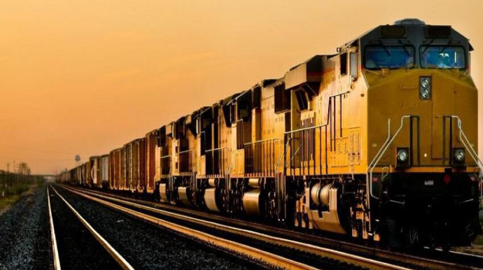 Çin Azərbaycan vasitəsilə Avropaya yük qatarları göndərir