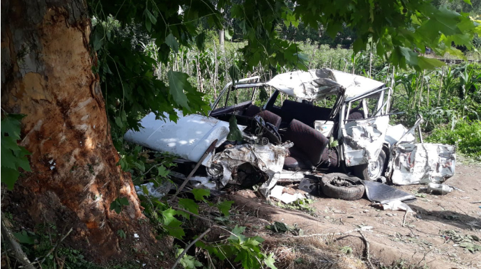 Qusarda avtomobil aşıb, ölən var