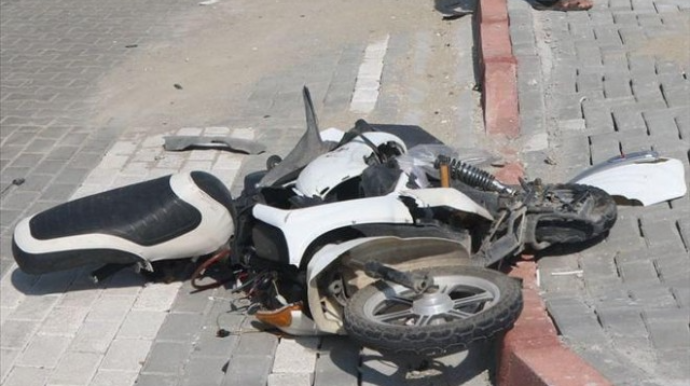 Gəncədə moped qəzaya düşdü - Yaralanan var 