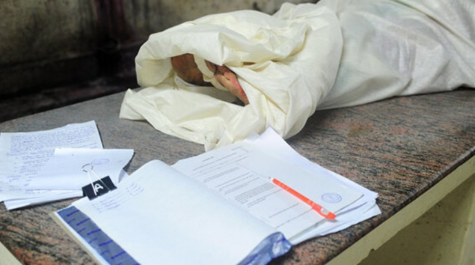 Bakıda mənzildə qadın meyiti tapılıb