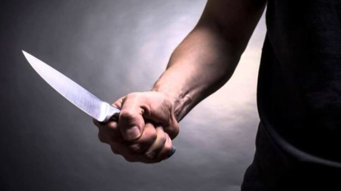 Bakıda gənc əlbəyaxa dava zamanı bıçaqlandı