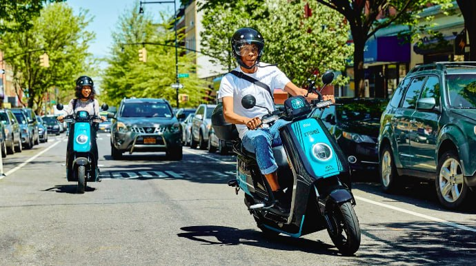 Moped idarə edənlərin NƏZƏRİNƏ! - Yeni qaydalar qüvvəyə mindi