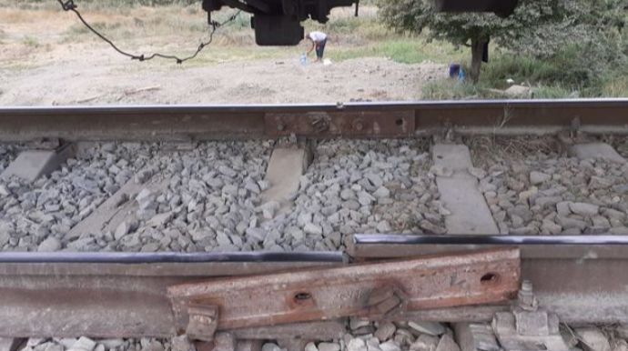Ağdaşda dəmir yolundan rels altlıqlarını oğurlayan şəxs TUTULDU 