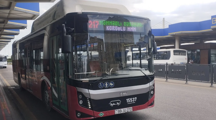 Məmmədli sakinlərinin nəqliyyat PROBLEMİ: "Avtobuslar kəndə girmir" 