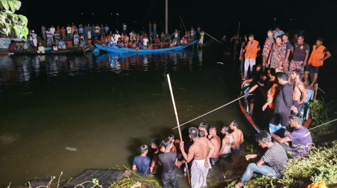 İki qayığın toqquşması nəticəsində 8 nəfər ölüb 