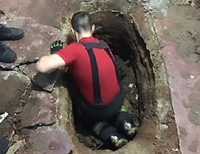 Boşanmaq istəyən qadını diri-diri basdırdılar – VİDEO