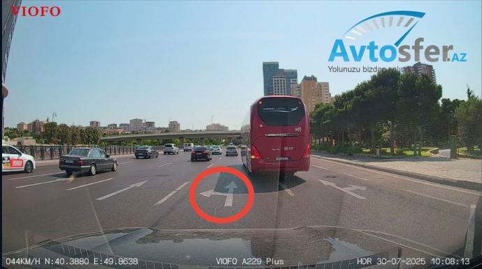 В Баку на этой улице водители попадают в "ловушку" -  ВИДЕО 