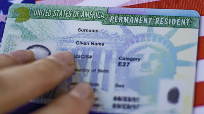 Trampın “Green Card”la bağlı 100 min dollar tələbinin səbəbi nədir? - AÇIQLAMA