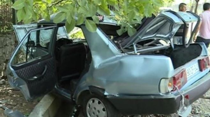 Şəkidə avtoqəza nəticəsində 4 nəfər xəsarət alıb 