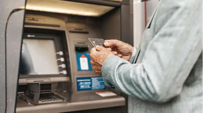 Pensiya və təqaüdlər bu qədər artdı 